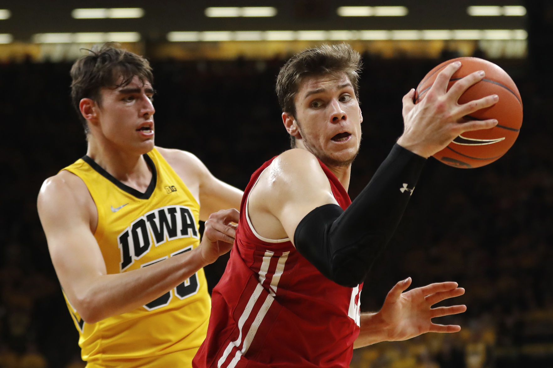 Wisconsin Iowa Basketball